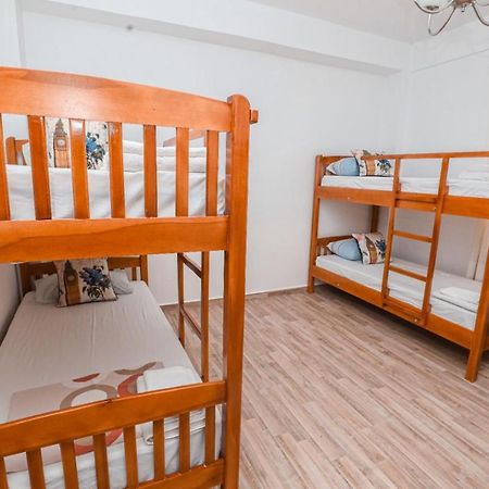 Hostel Nana Wlora Zewnętrze zdjęcie