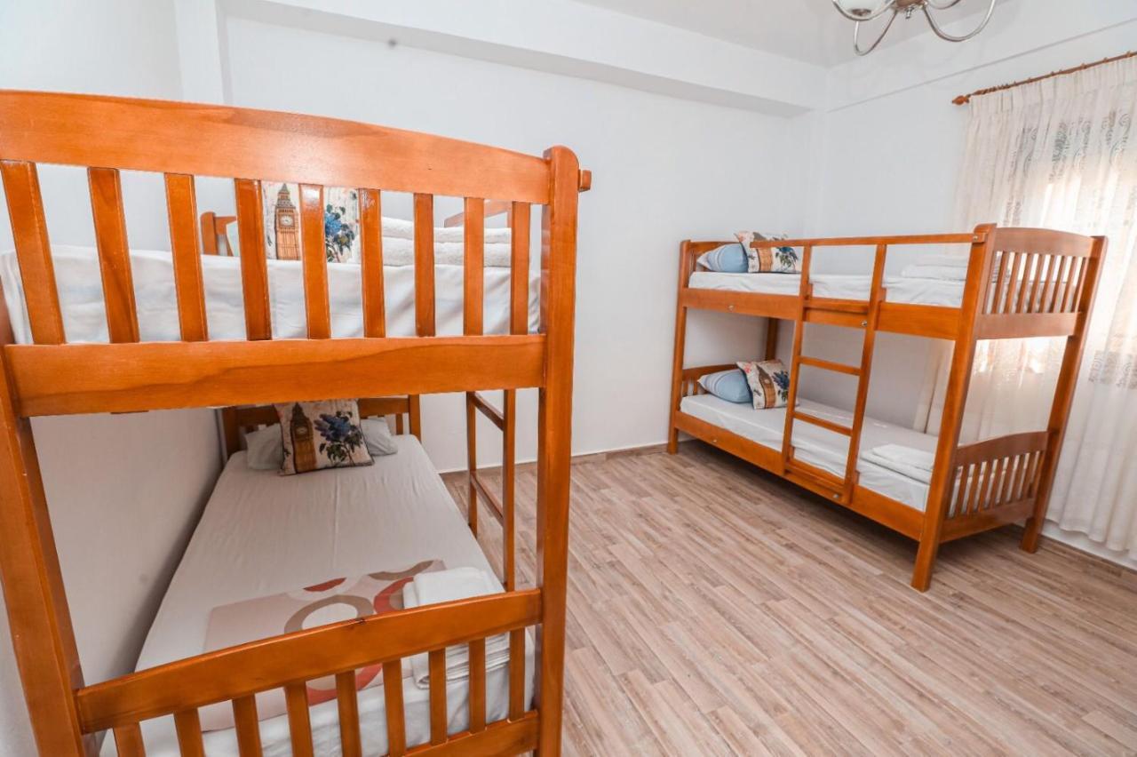 Hostel Nana Wlora Zewnętrze zdjęcie