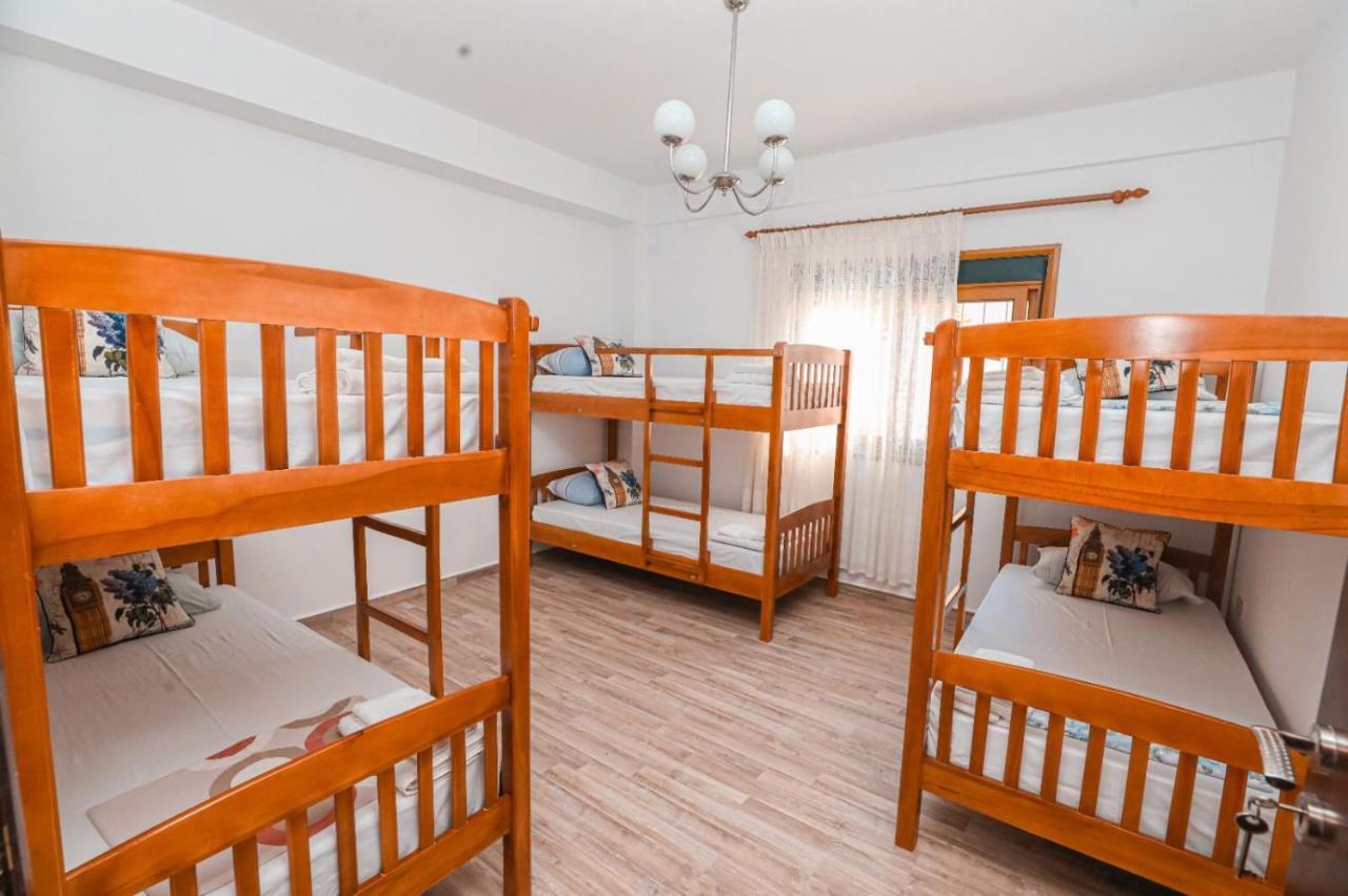 Hostel Nana Wlora Zewnętrze zdjęcie
