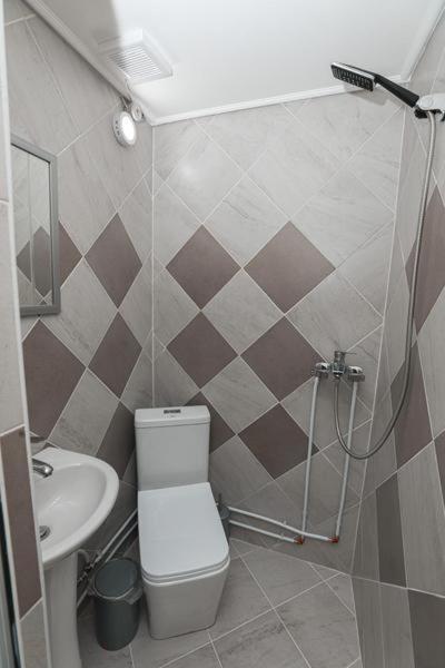 Hostel Nana Wlora Zewnętrze zdjęcie